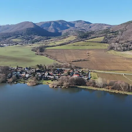 בית נופש Garfield Nitrianske Rudno